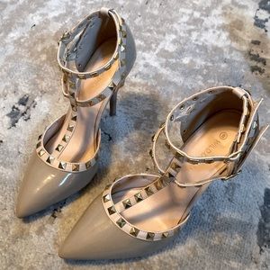 Nude heels w/ gold studs, size 8